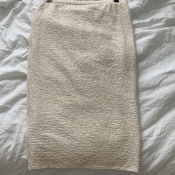 Skirt - Picture 2 of 4